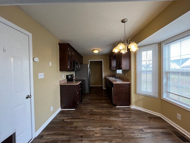 Building Photo - Coming Soon!!!! Super Cute Ranch Home with Easy Access to I24
