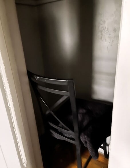 Building Photo - 9264 Ward Ave