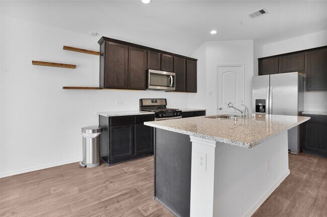 Building Photo - 20403 Tembec Dr