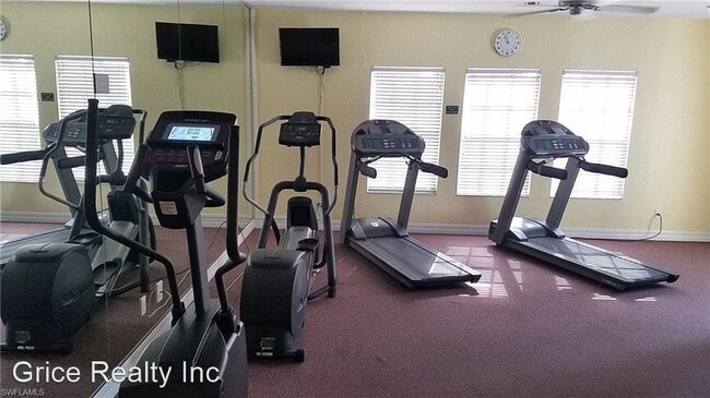 Building Photo - 2 br, 2 bath House - 4625 St. Croix Ln. #1137