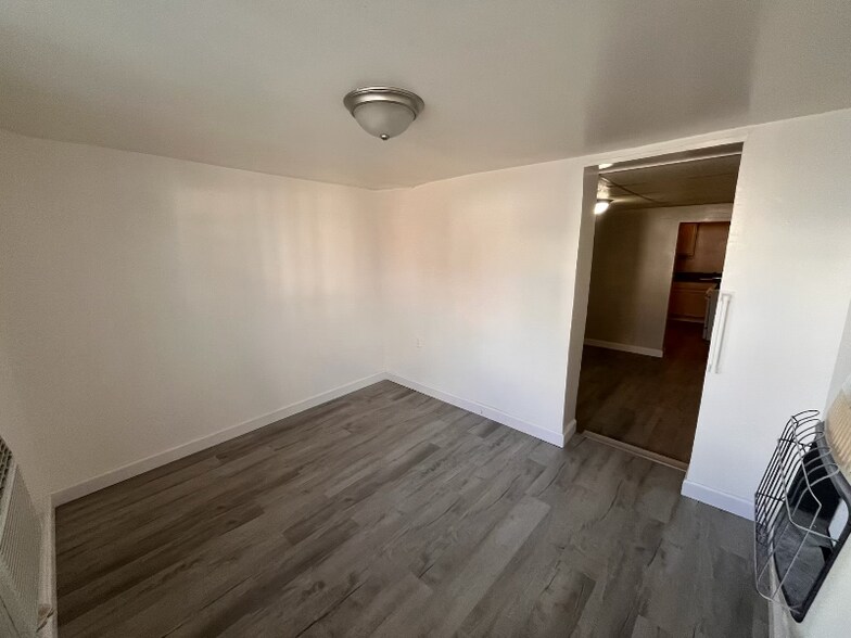 Building Photo - 3216 32nd St