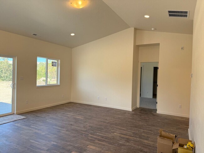 Building Photo - Brand New 4 bedroom, 2 bath, 2 car garage home