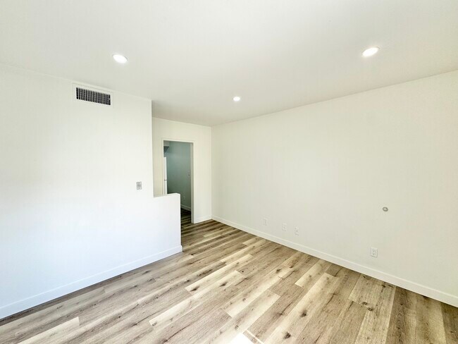 Building Photo - 477 E Foothill-109