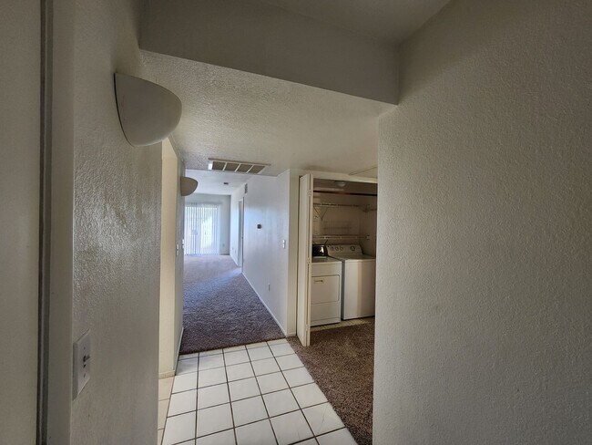 Building Photo - First-Floor Summerlin Condo with Unobstructed Park Views