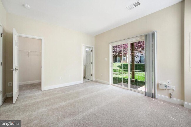 Building Photo - 8341 Broderick Cir
