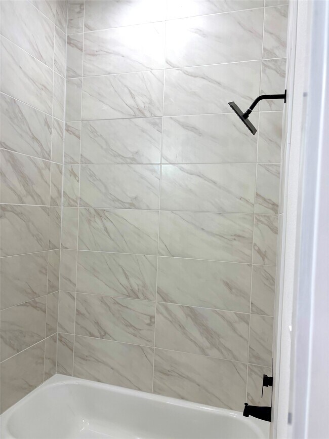 Building Photo - 9711 Pelsey St