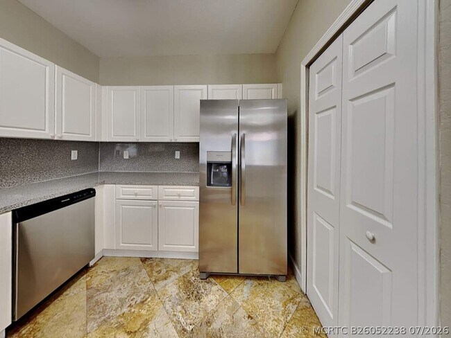Building Photo - 17717 SW 135th Ct
