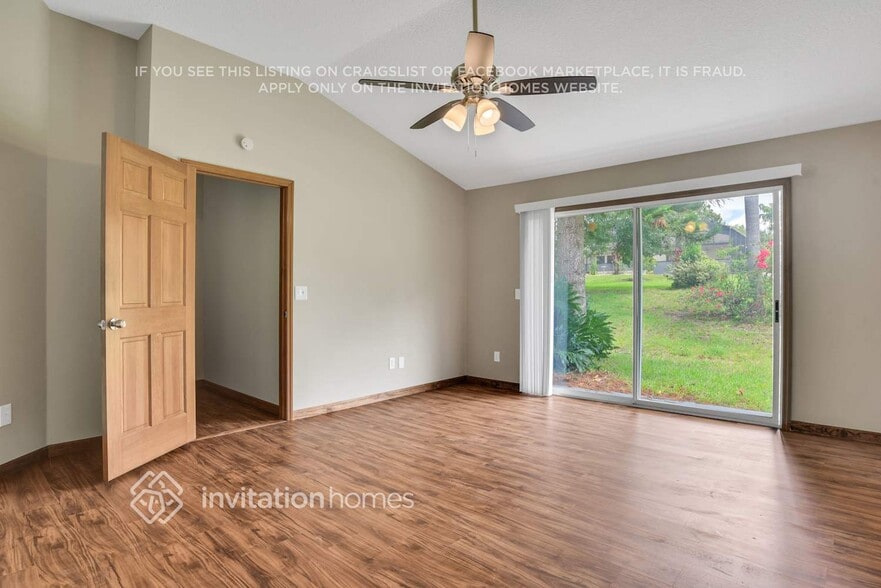 Building Photo - 10411 Myakka Dr