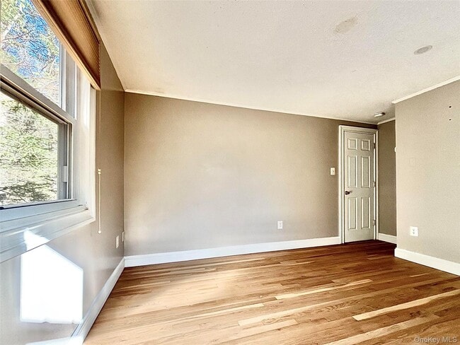 Building Photo - 19 Crosmour Rd