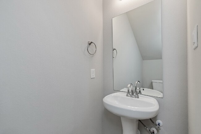 Building Photo - 1043 Marcolin St