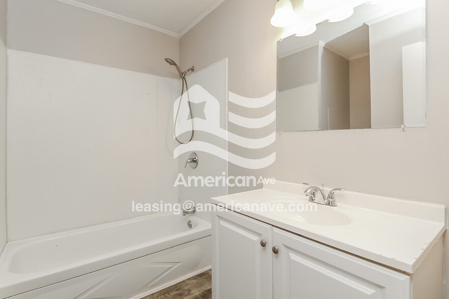 Building Photo - 138 Cliffwood Cir