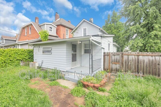 Building Photo - 341 E Markison Ave