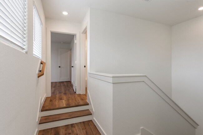 Building Photo - 1789 Peach Creek Dr