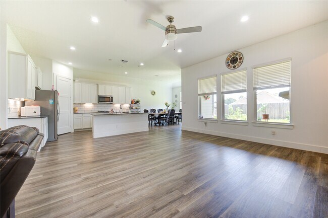 Building Photo - 13760 Rising Sun Ln