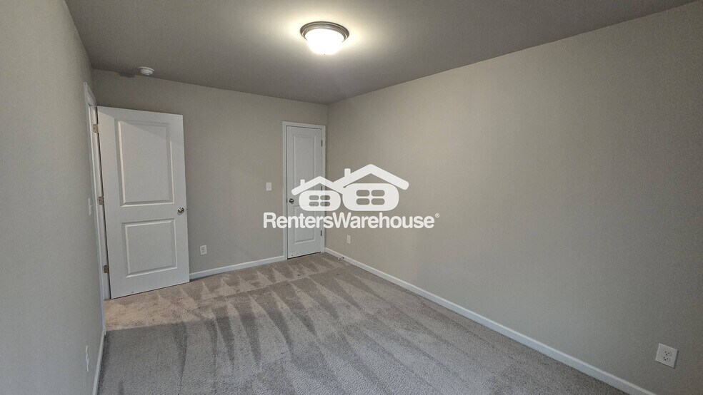 Building Photo - 7055 Mimosa Blf