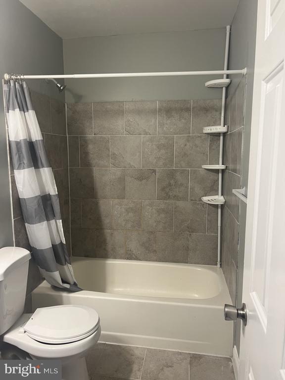 Building Photo - 1208 Athens Ct