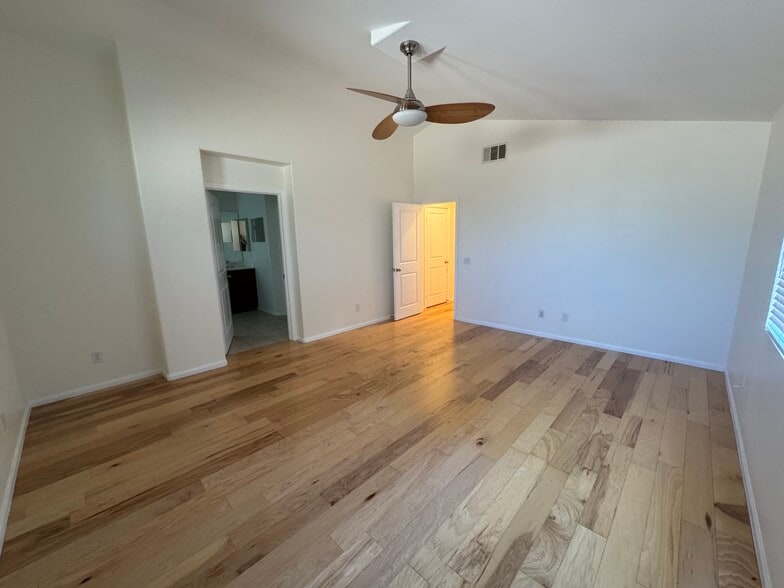Primary Bedroom - 31439 Arena Dr