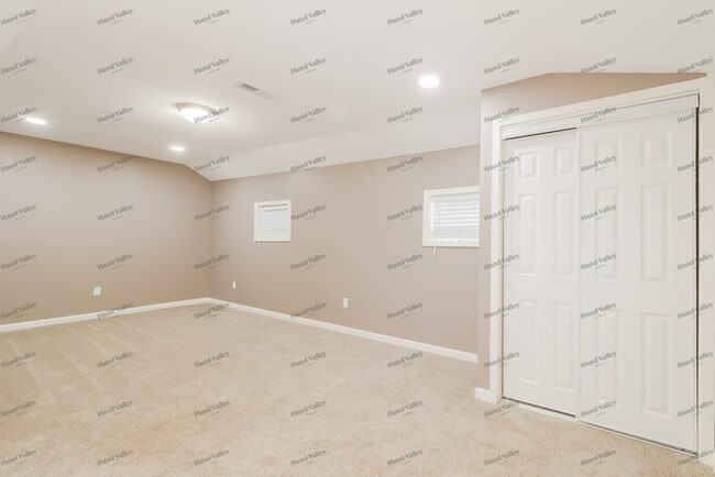 Building Photo - 5513 Hardy Ave