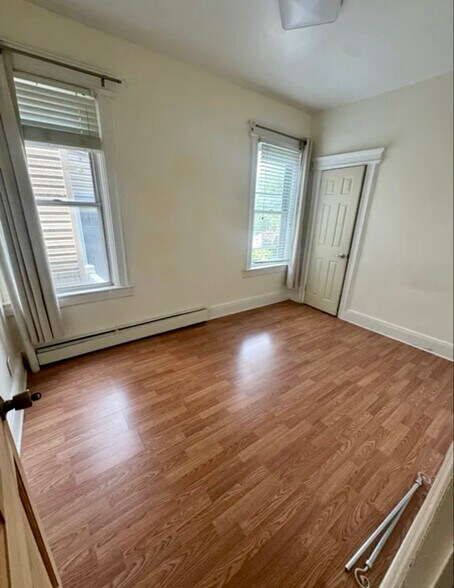 Building Photo - 390 Fairmount Ave