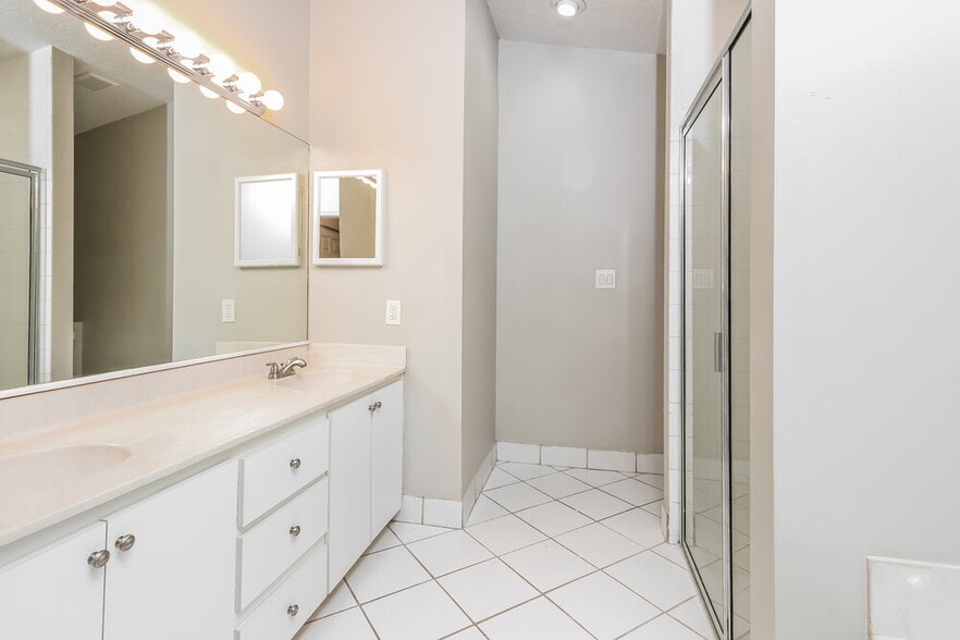 Building Photo - 4075 Sabal Lakes Rd