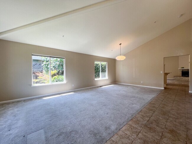 Building Photo - Spacious Single-Level 3-Bedroom Home in Desirable North Napa