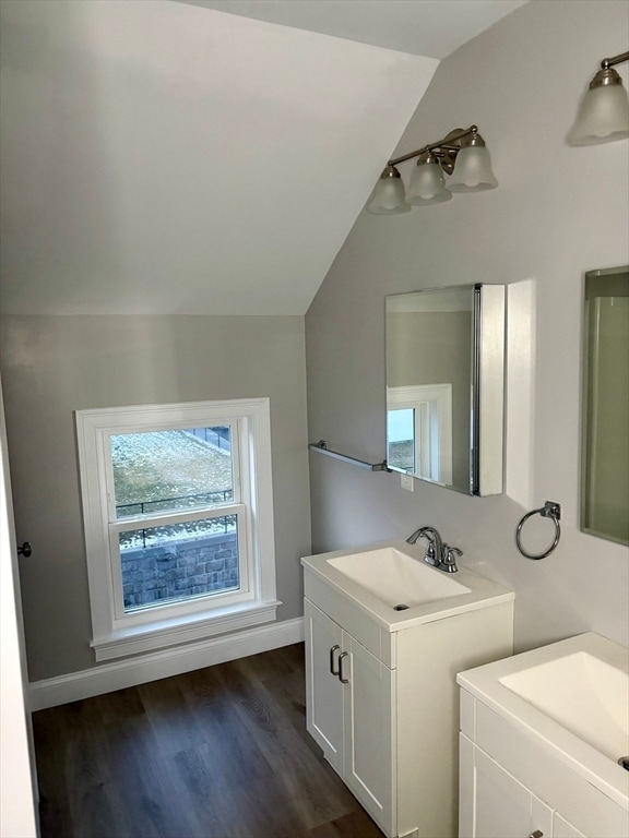 Building Photo - 325 Snell St