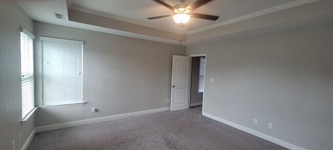 Building Photo - Spacious Elegance Awaits: 4-Bedroom Gem with Granite Countertops on Harrington Road!