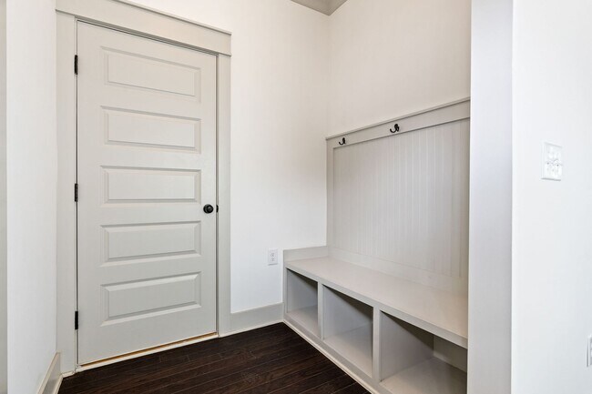 Building Photo - 3509 Halcyon Wy