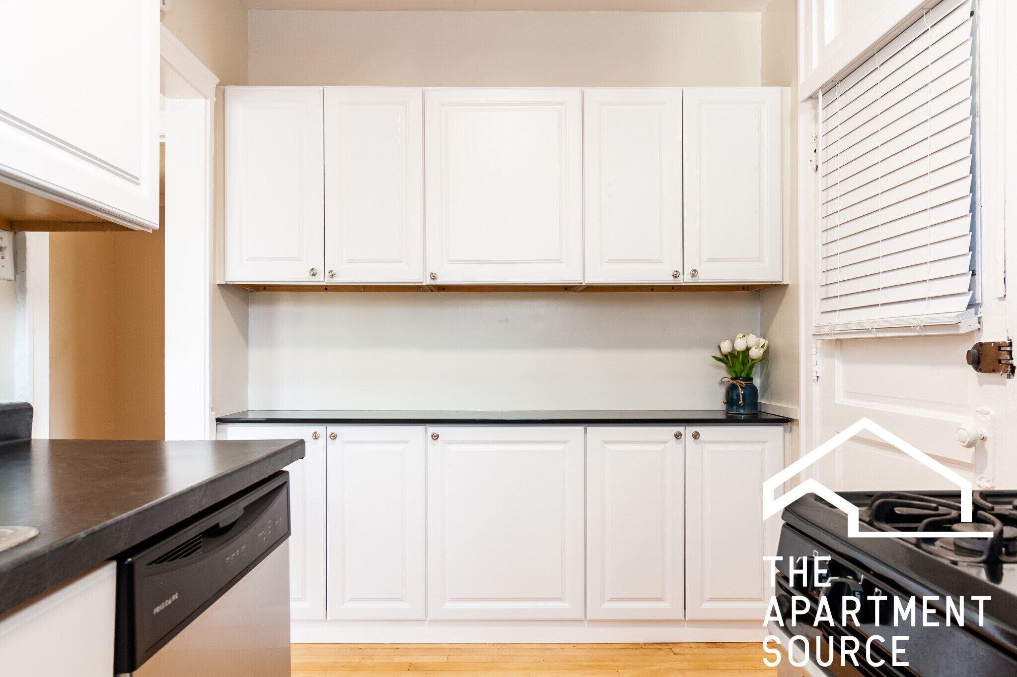 Building Photo - 4218 N Clark St