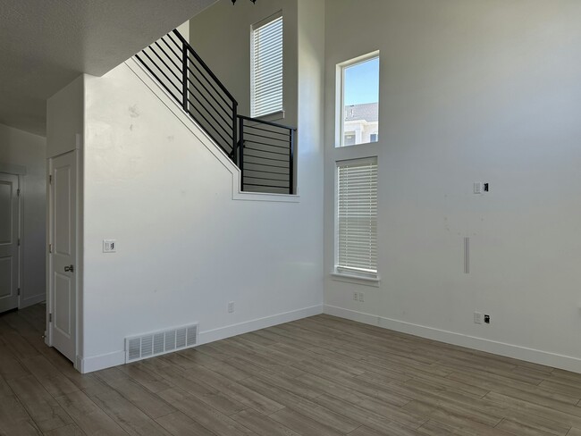 Building Photo - 13103 Keegan Dr