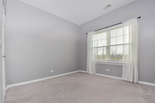 Building Photo - 2664 Cobblestone Dr