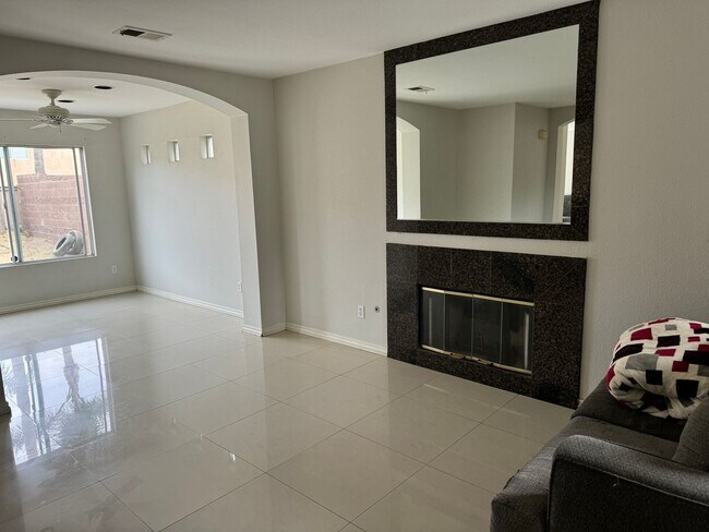 Building Photo - San Ysdrio, Coral Gate neighborhood House for Rent