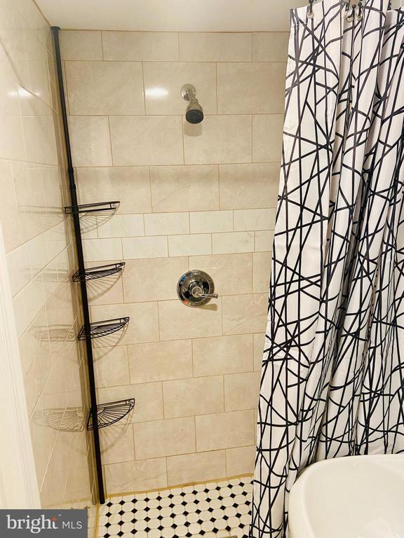 Building Photo - 113 Forrester St SW