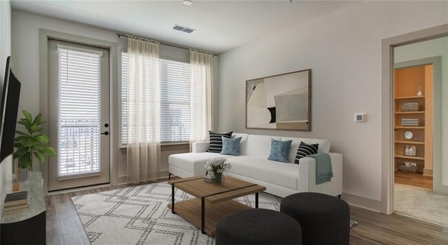 Building Photo - 1000 Rea Dr SW