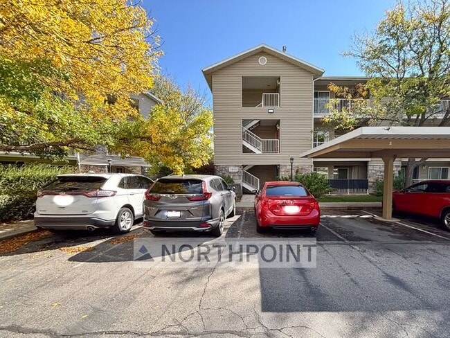Building Photo - 3BR w/ Top-Floor Privacy near Jordan River Parkway Trail
