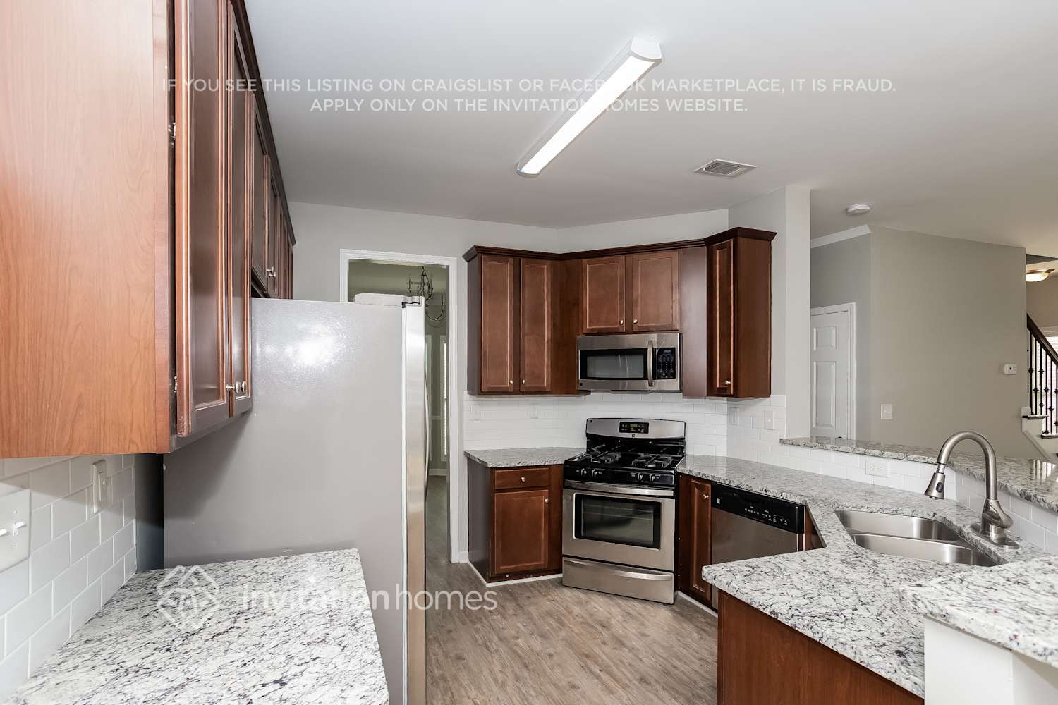 Building Photo - 391 Vinings Vintage Cir SE