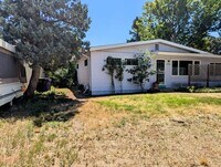 Building Photo - Basement for Rent - Shared Living in Comfo...