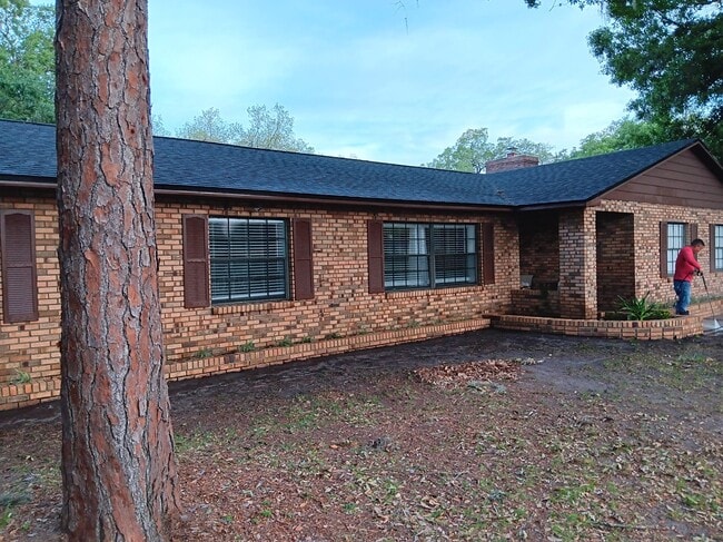 Building Photo - 3071 Simpson Rd