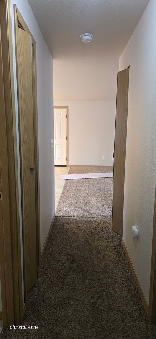 Building Photo - 3 bedroom 1 bath in Shorecrest Neighborhood