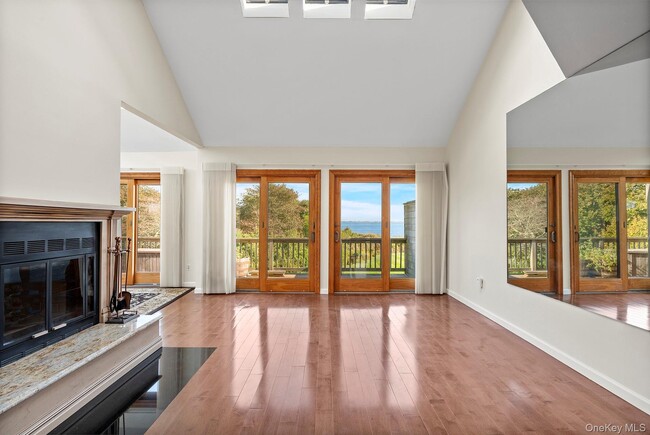 Building Photo - 59 Watchogue Ave