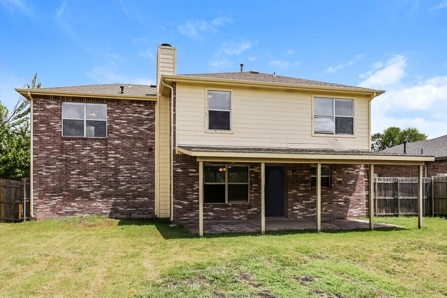 Building Photo - 1213 Singletree Ct