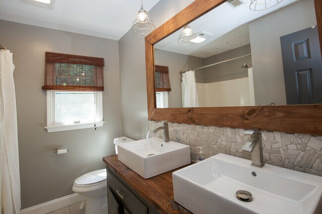 Building Photo - "3-Bedroom Home on Fox Hunt Lane in Southern Pines – Cozy Living Awaits!"