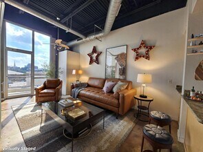 Building Photo - 420 N Adams St