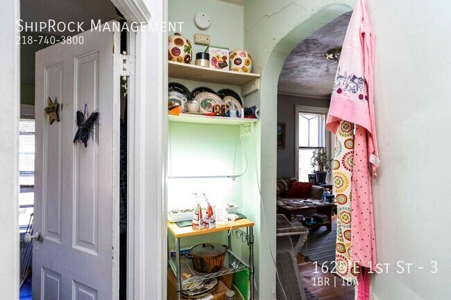 Building Photo - 1625 E 1st St