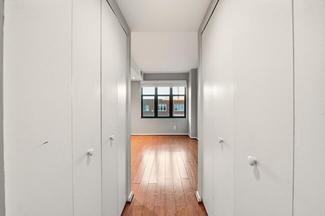 Building Photo - 1401 17th St NW