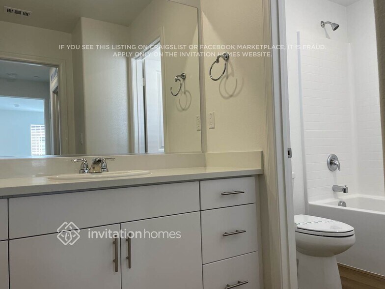 Building Photo - 2451 Gunner Ridge Way