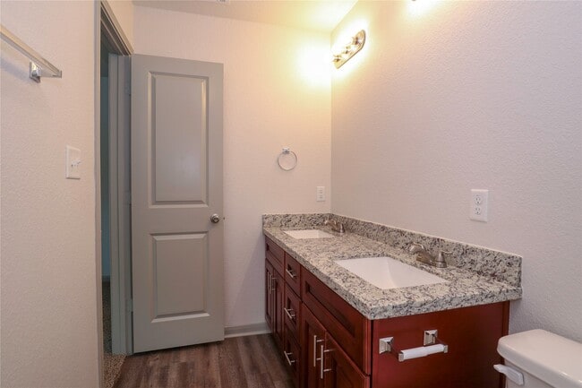 Building Photo - 2702 Appian Wy