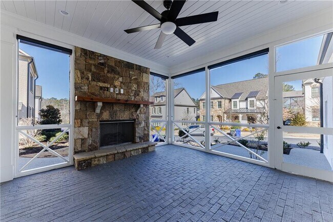 Building Photo - 261 Chastain Park Dr NE
