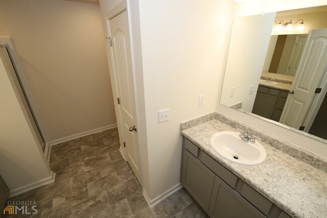 Building Photo - 85 Chastain Cir