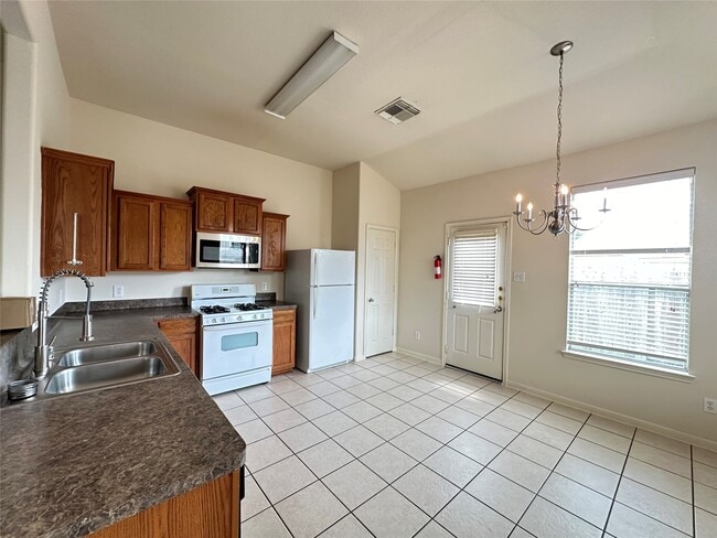 Building Photo - 14611 Becurtesy Ct